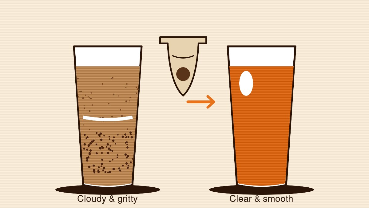 Illustration of a murky, gritty glass of Thai iced tea beside a clear orange glass, with a cloth filter sock between them